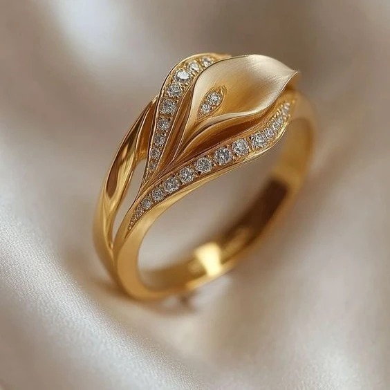 Signature Ring